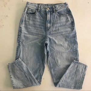 American Eagle Relaxed Mom Jean